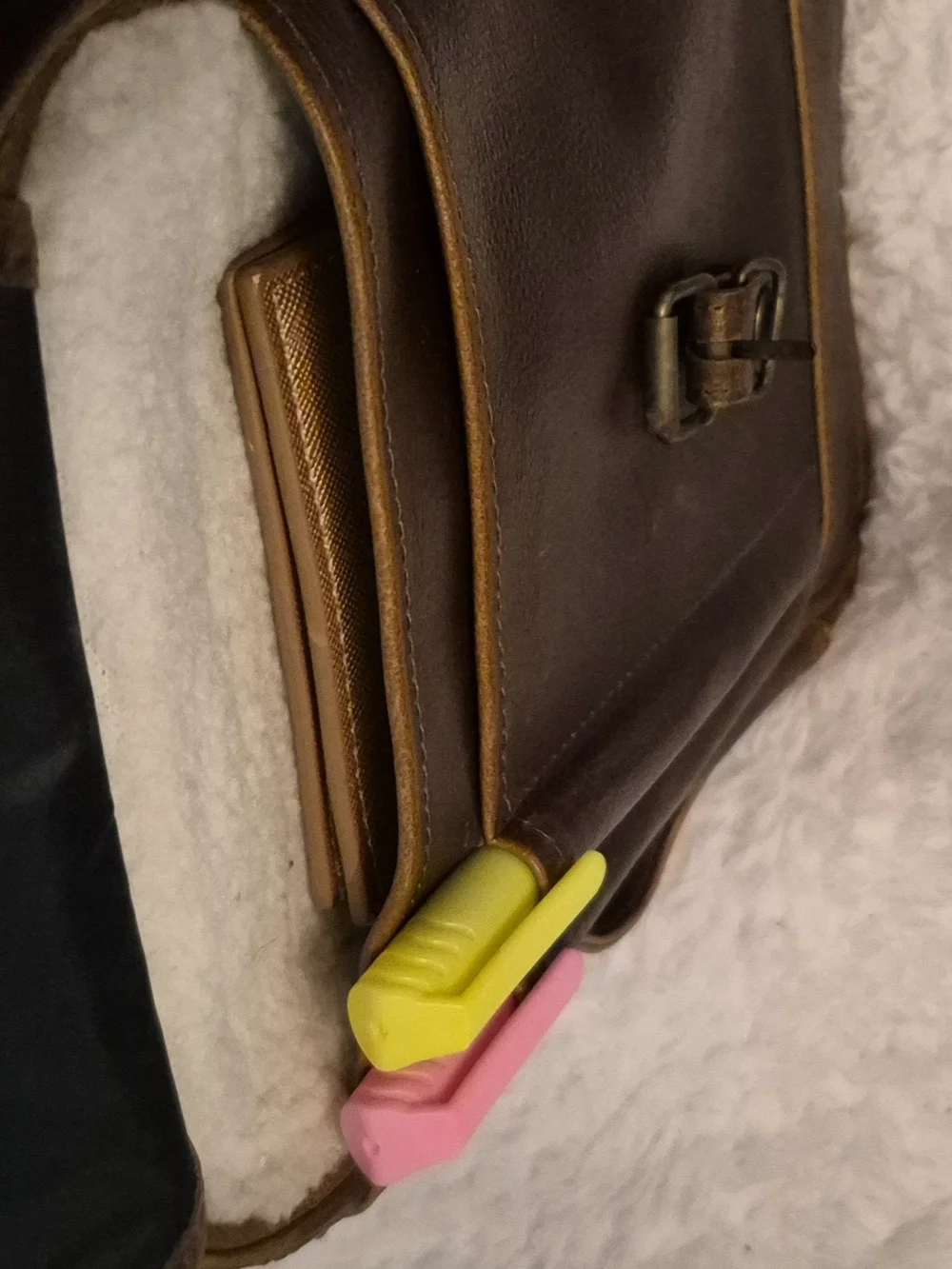 Classic Brown Leather Men’s Crossbody Bag